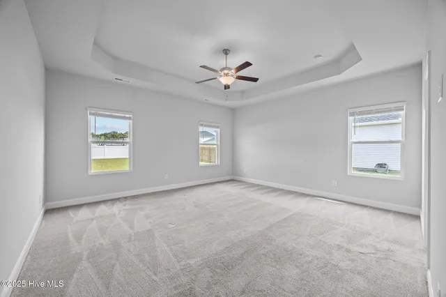 $519,900 | 260 East Red Head Circle, Sneads Ferry, NC 28460