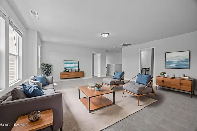 $519,900 | 260 East Red Head Circle, Sneads Ferry, NC 28460