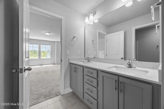 $519,900 | 260 East Red Head Circle, Sneads Ferry, NC 28460