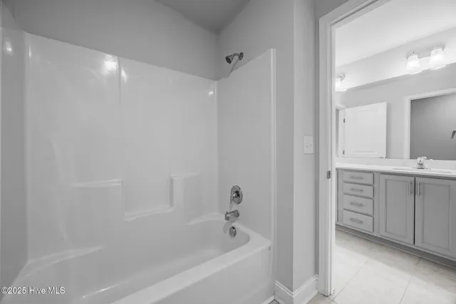 $519,900 | 260 East Red Head Circle, Sneads Ferry, NC 28460