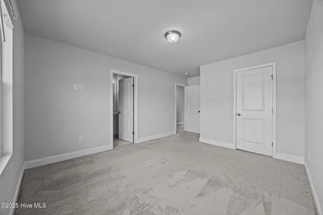 $519,900 | 260 East Red Head Circle, Sneads Ferry, NC 28460