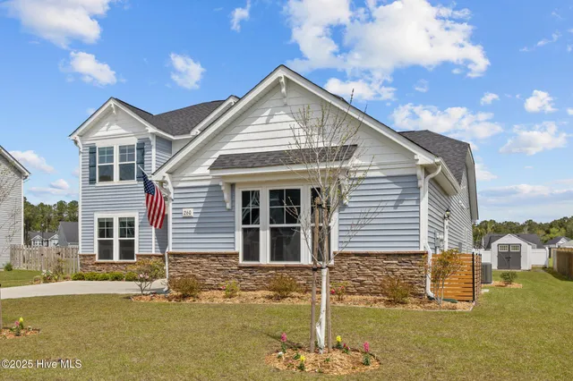 $519,900 | 260 East Red Head Circle, Sneads Ferry, NC 28460