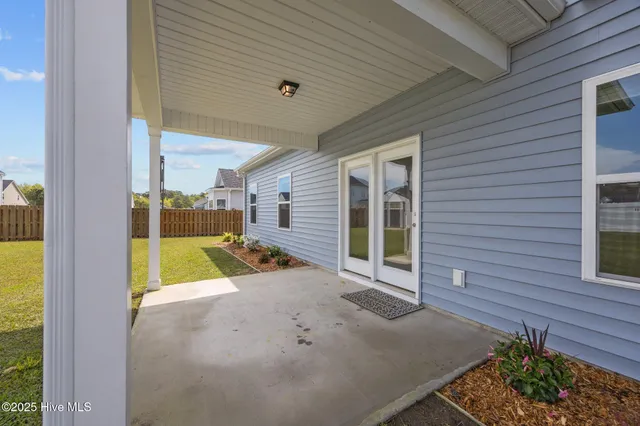 $519,900 | 260 East Red Head Circle, Sneads Ferry, NC 28460