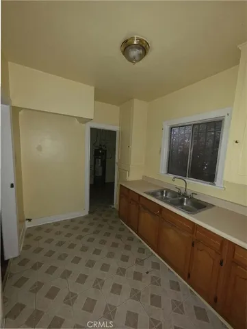 $1,800 | 111 North Soto Street, Los Angeles, CA 90033