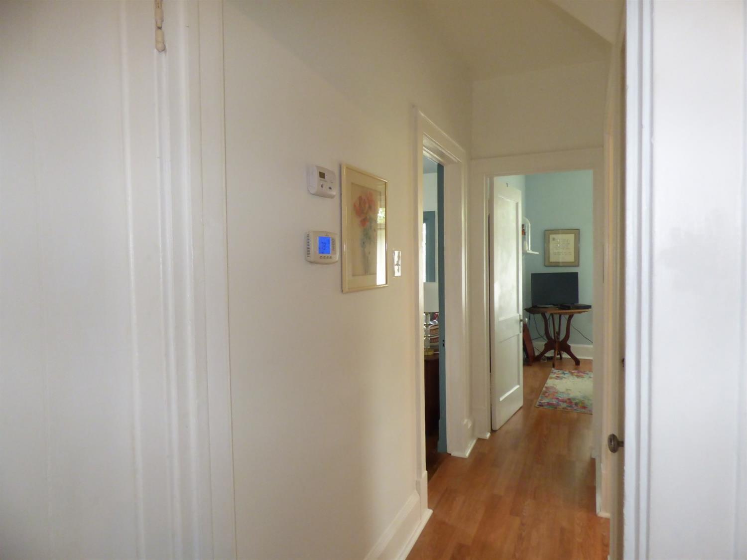 1554 Summit Road Cincinnati, OH 45237 - Photo 20 of 27