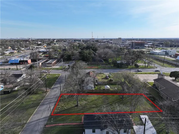 $150,000 | 806 North Washington Avenue, Bryan, TX 77803