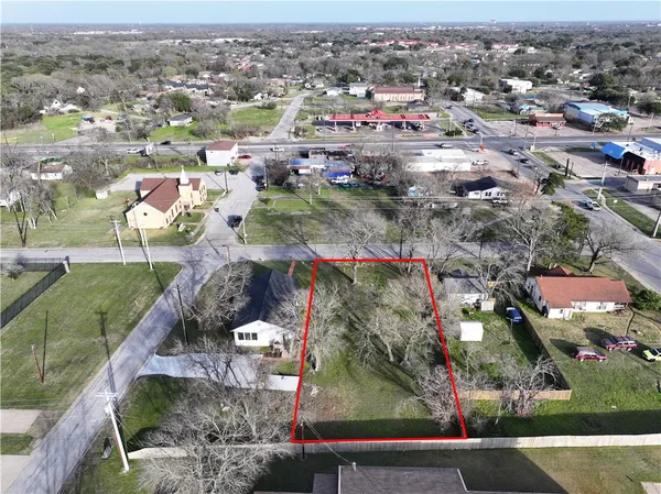 $150,000 | 806 North Washington Avenue, Bryan, TX 77803