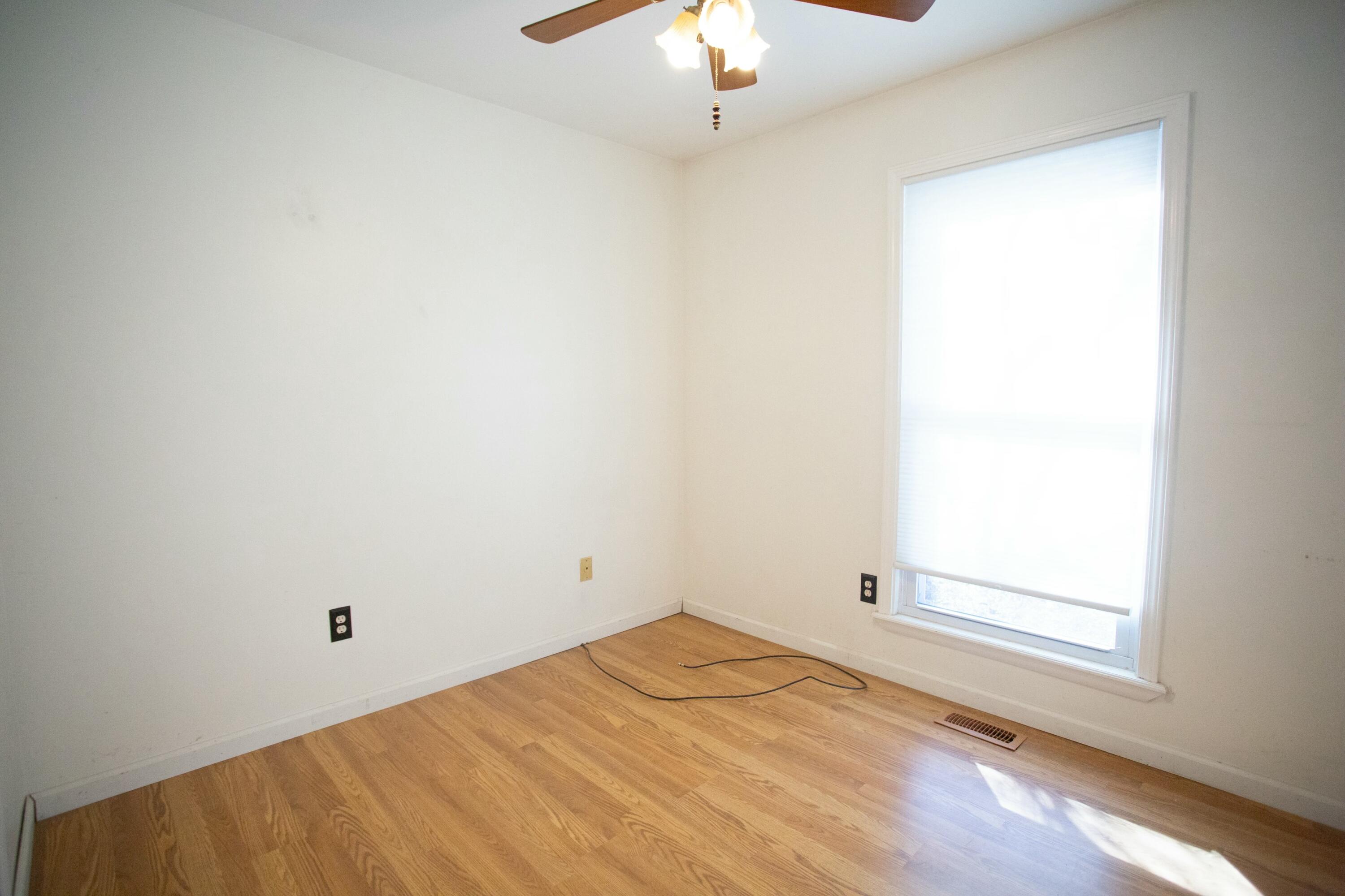 11220 Stark Road Livonia, MI 48150 - Photo 11 of 20 tempImagezhXAHQ