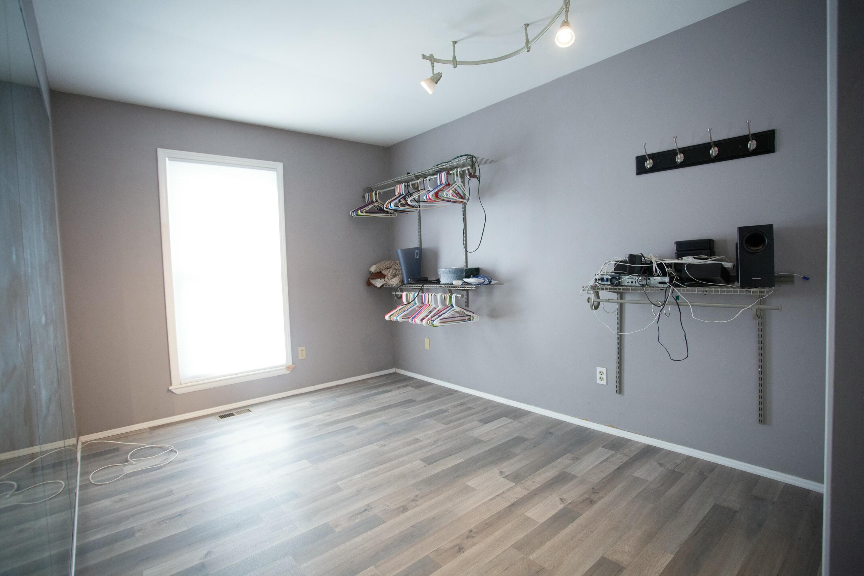 11220 Stark Road Livonia, MI 48150 - Photo 13 of 20 tempImagePcgiWE