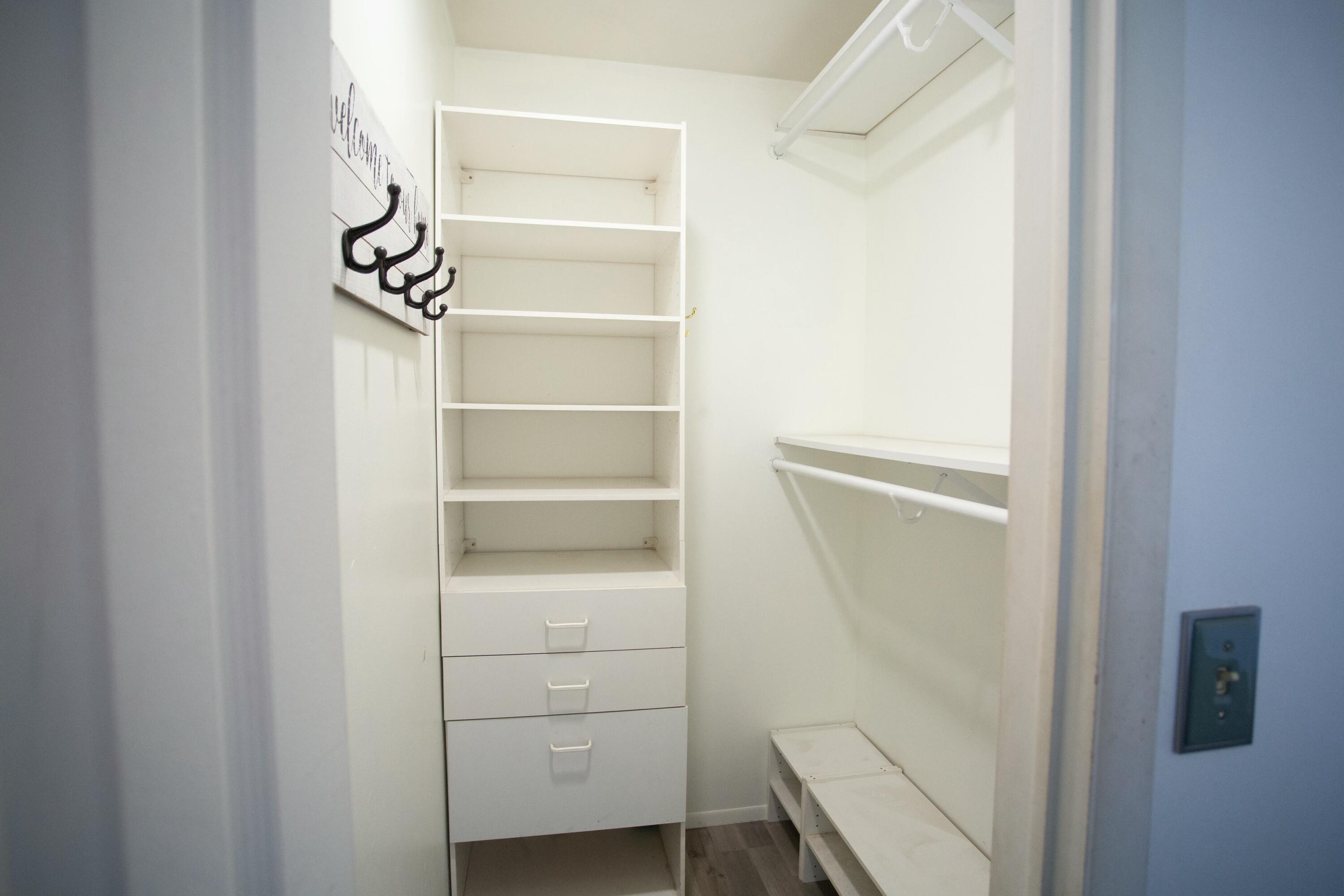 11220 Stark Road Livonia, MI 48150 - Photo 10 of 20 tempImage54y69k