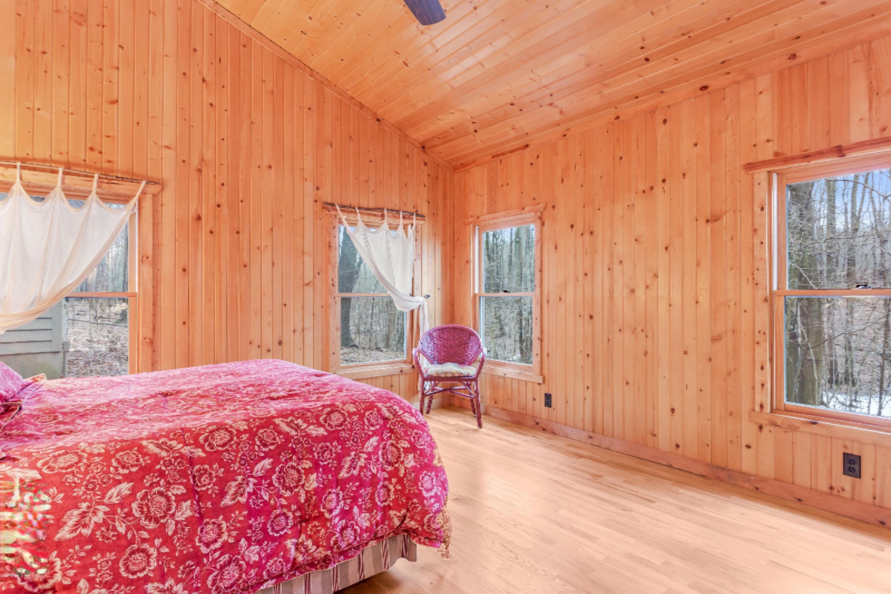 1961 Camp Madron Road, Unit 31 Buchanan, MI 49107 - Photo 10 of 36 10_31CampMadronRoad_14_MasterBedroom_HiR