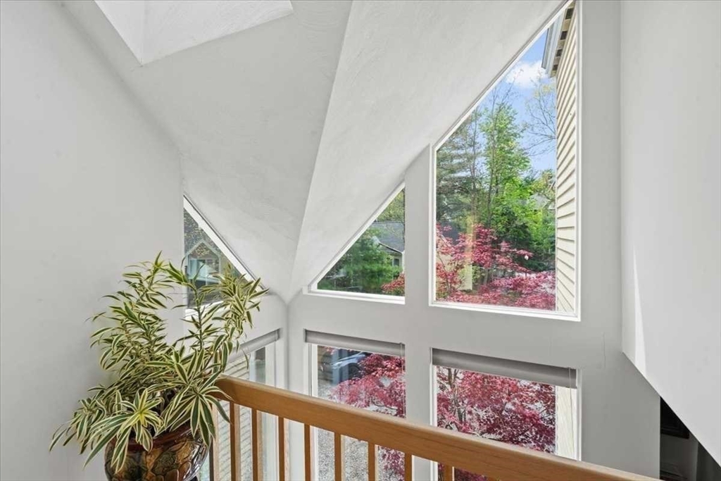 8 Deer Path, Unit 8 Hudson, MA 01749 - Photo 5 of 30