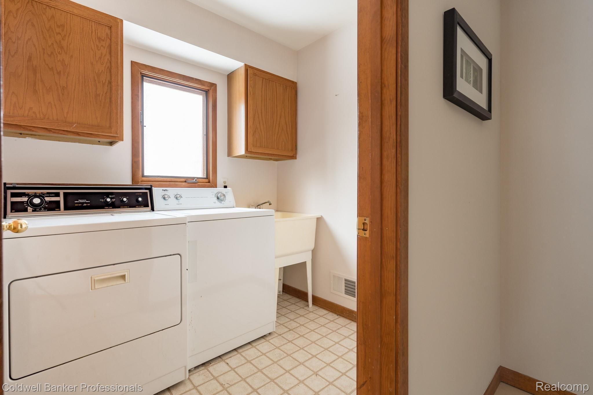 5079 Orion Road Rochester, MI 48306 - Photo 20 of 40 5079-Orion-Rd-20.JPG