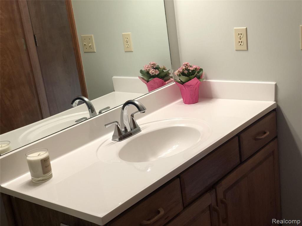 1245 Calumet Road Dewitt, MI 48820 - Photo 10 of 17
