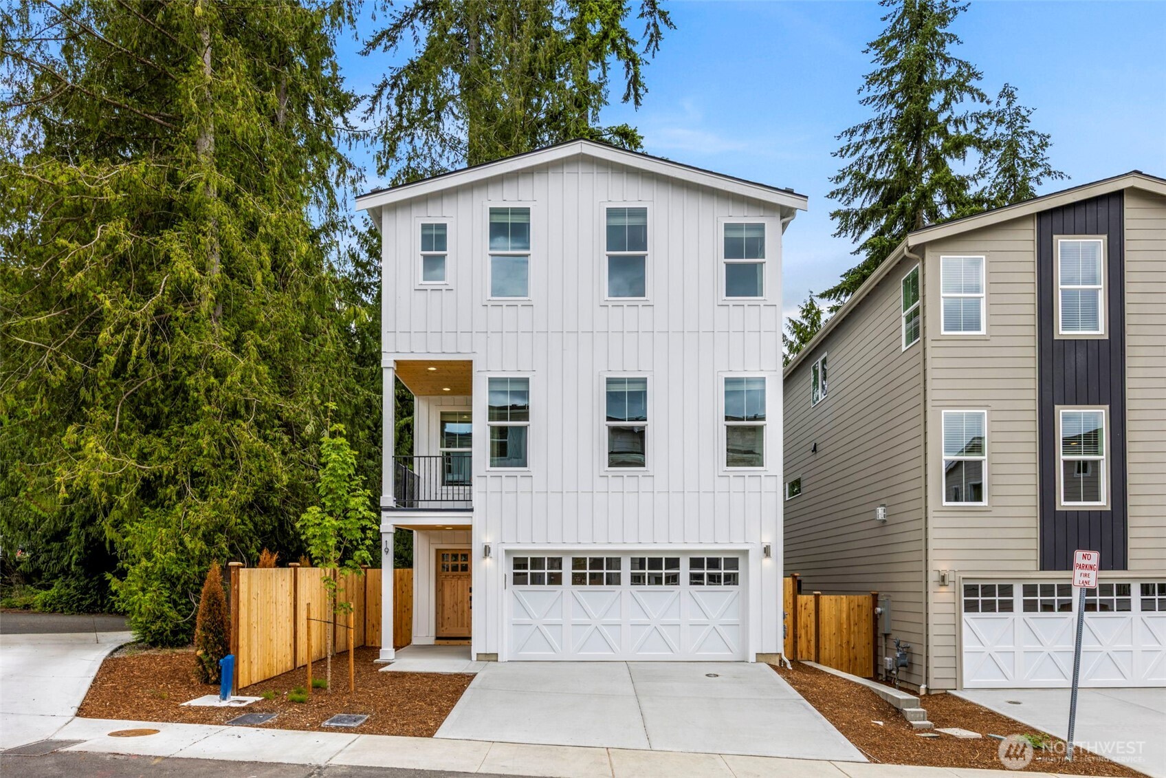 9 160th Place Southeast Bothell, WA 98012 - Photo 1 of 37