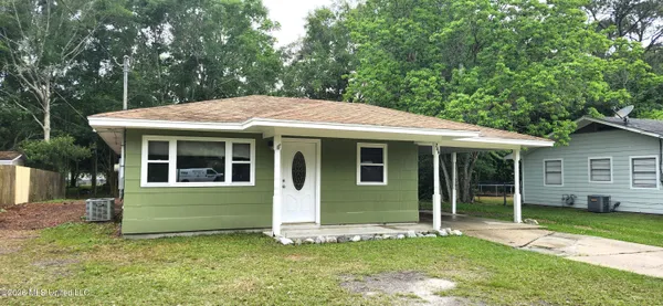 $1,475 | 246 Woodland Circle, Ocean Springs, MS 39564