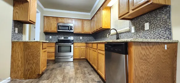 $1,475 | 246 Woodland Circle, Ocean Springs, MS 39564