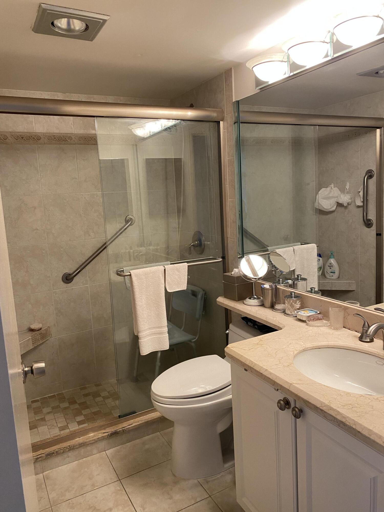3033 Exeter, Unit 3033 Boca Raton, FL 33434 - Photo 8 of 15 IMG-1697
