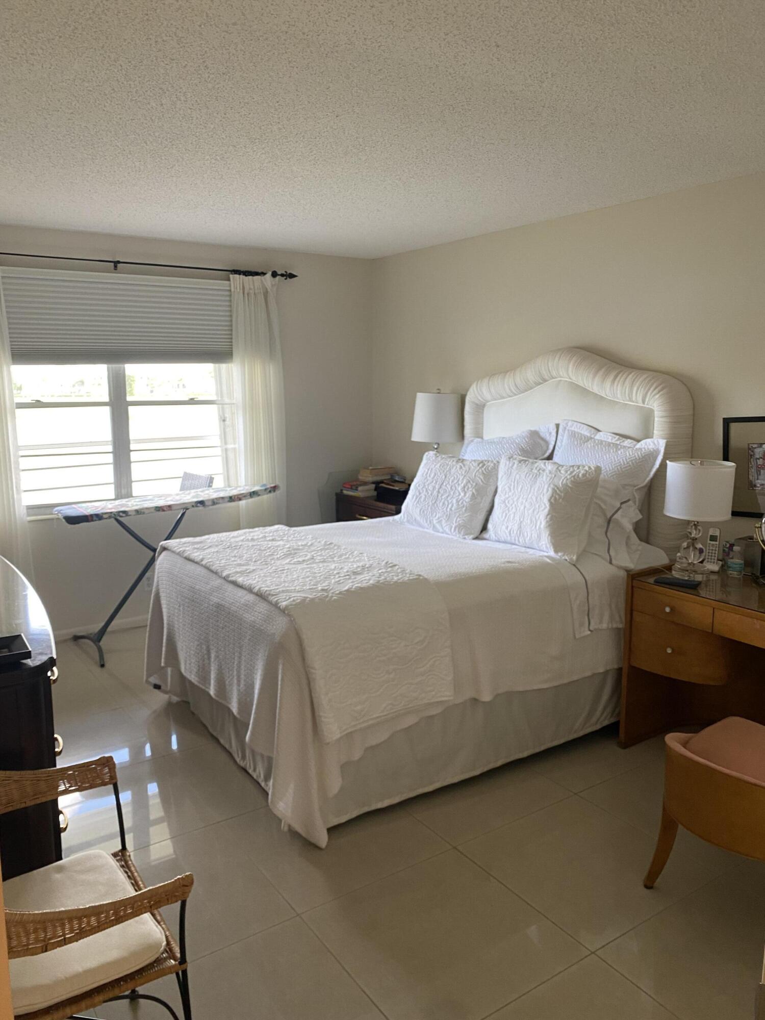 3033 Exeter, Unit 3033 Boca Raton, FL 33434 - Photo 9 of 15 IMG-1701