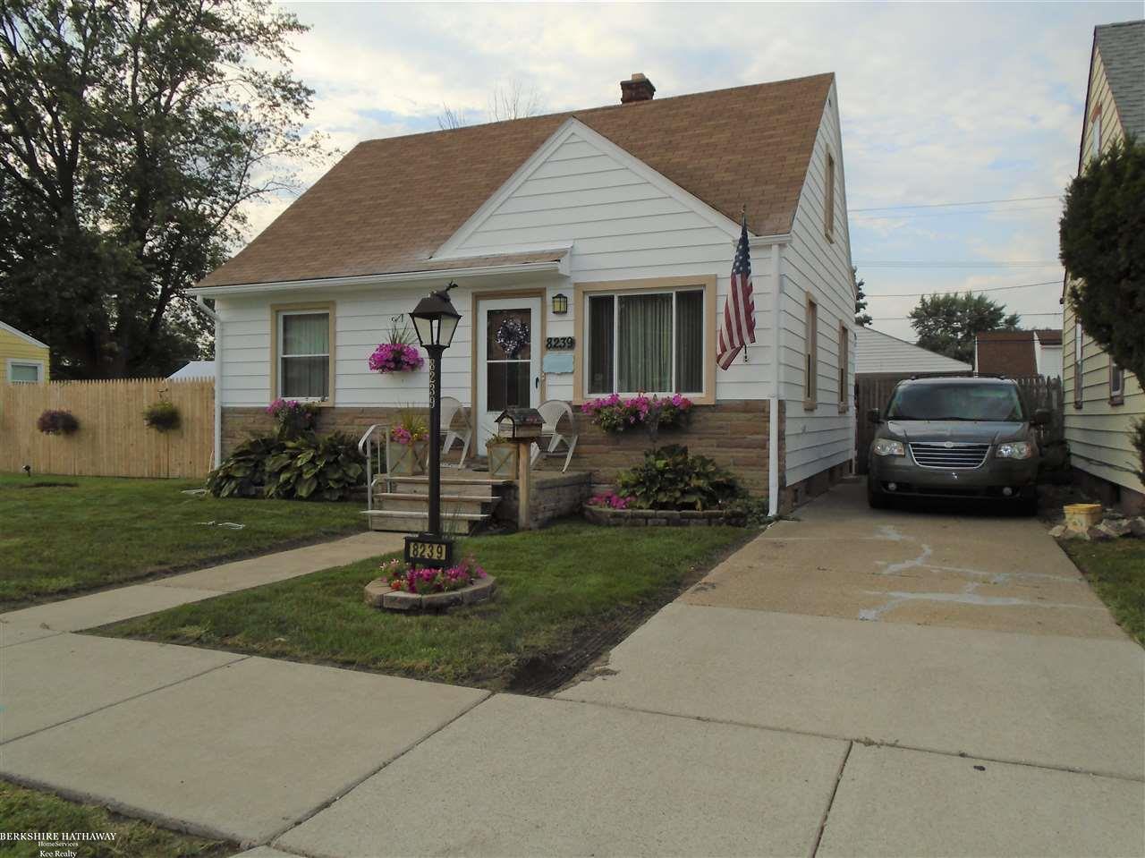 8239 Toepfer Road Warren, MI 48089 - Photo 31 of 33 31358305-30.JPG