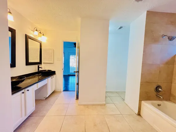 $1,900 | 11714 Spring Grove Drive, Houston, TX 77099