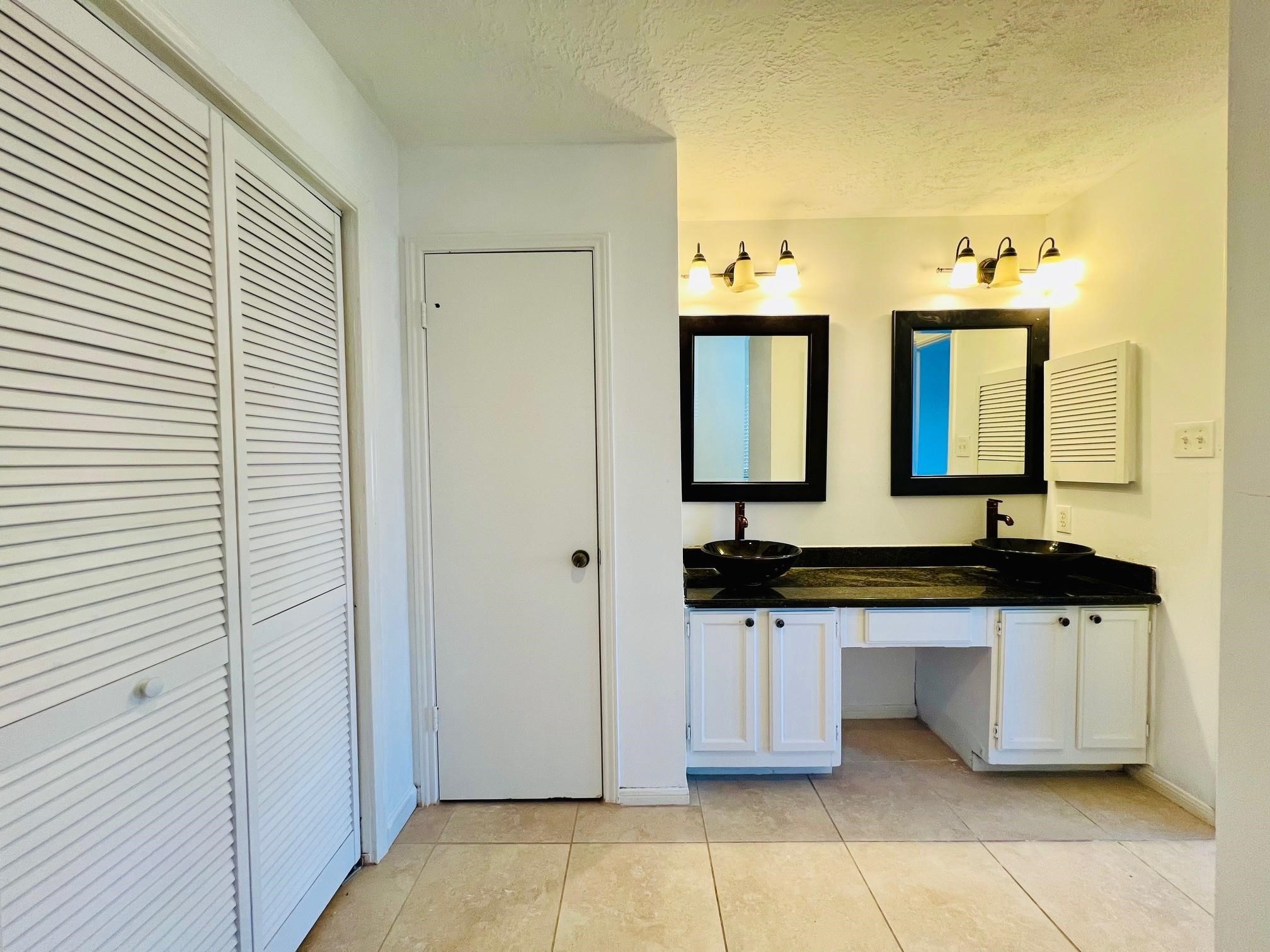 11714 Spring Grove Drive Houston, TX 77099 - Photo 17 of 25