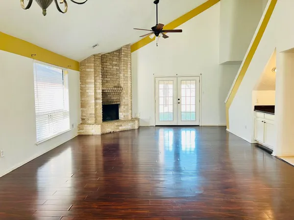 $1,900 | 11714 Spring Grove Drive, Houston, TX 77099