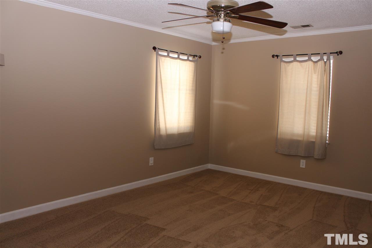 2105 Carthage Circle Raleigh, NC 27604 - Photo 12 of 24