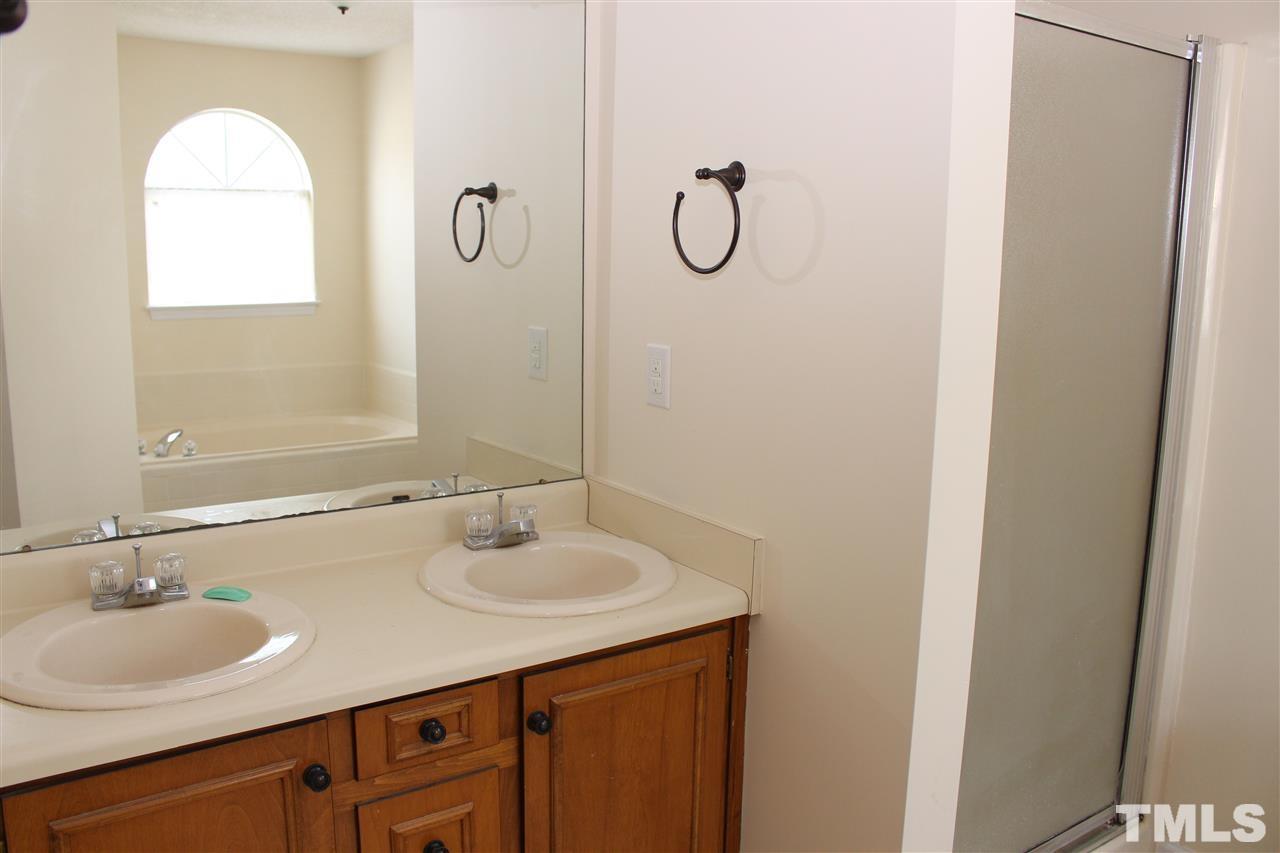 2105 Carthage Circle Raleigh, NC 27604 - Photo 15 of 24