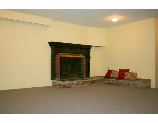 4 Agawam Road Acton, MA 01720 - Photo 16 of 20 Gallery Image 16
