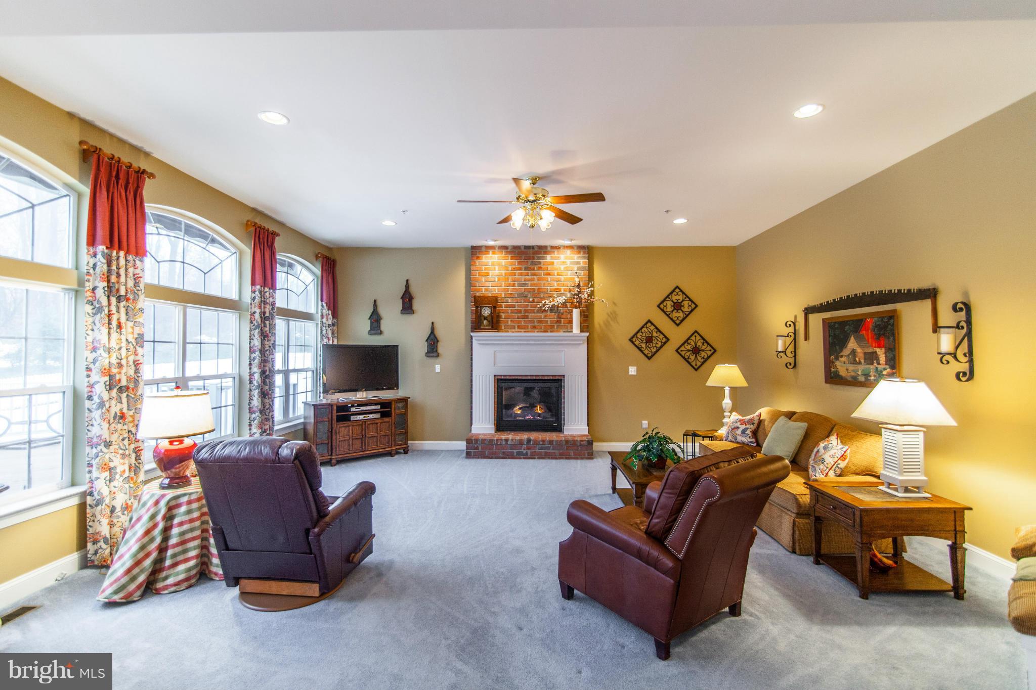 23122 Birch Mead Road Clarksburg, MD 20871 - Photo 12 of 30 Family Room