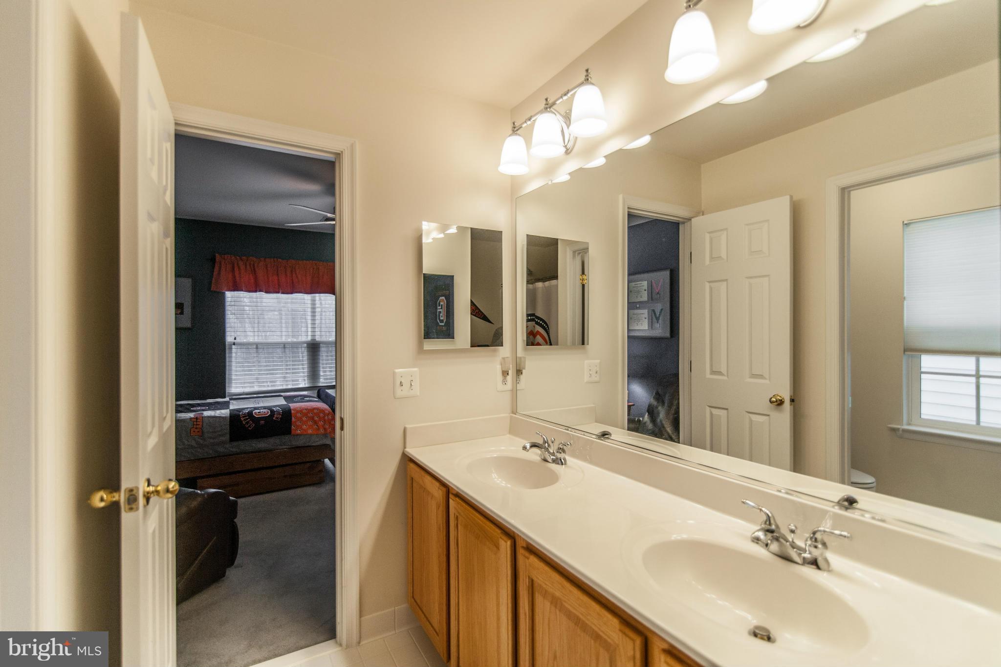 23122 Birch Mead Road Clarksburg, MD 20871 - Photo 19 of 30 Bath