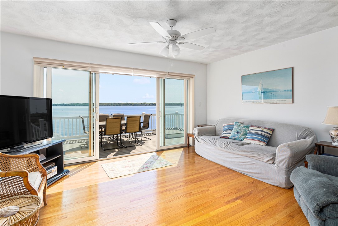 26 Riptide Drive North Kingstown, RI 02874 - Photo 11 of 38