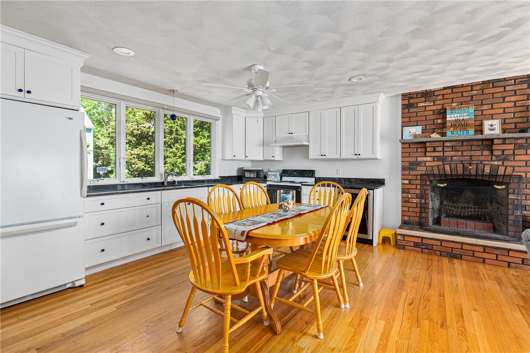 26 Riptide Drive North Kingstown, RI 02874 - Photo 12 of 38