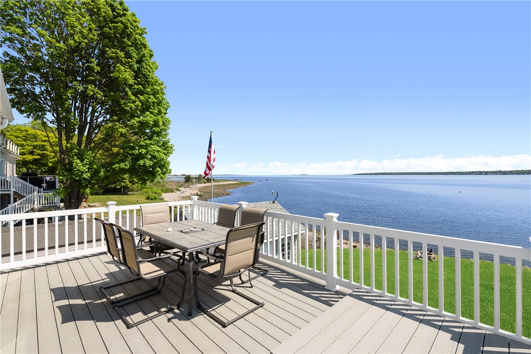 26 Riptide Drive North Kingstown, RI 02874 - Photo 7 of 38