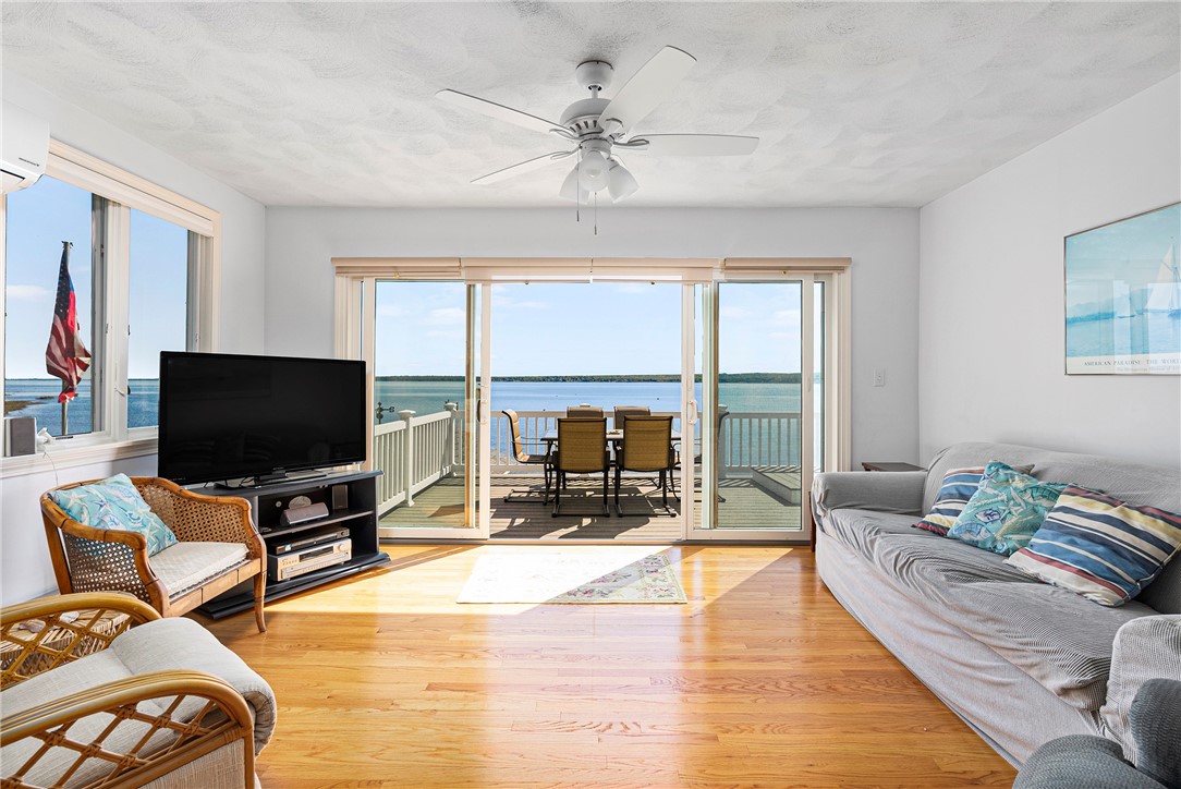 26 Riptide Drive North Kingstown, RI 02874 - Photo 9 of 38