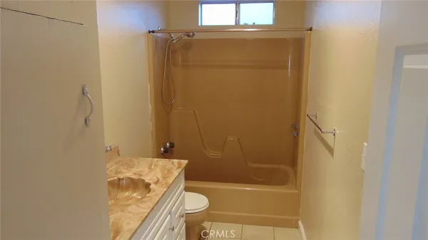 $1,100 | 350 16th Street, Unit B, Lakeport, CA 95453