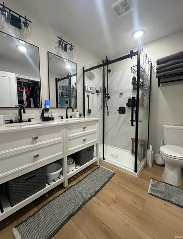 $260,000 | 18 Lynwood Drive, Washington, IN 47501