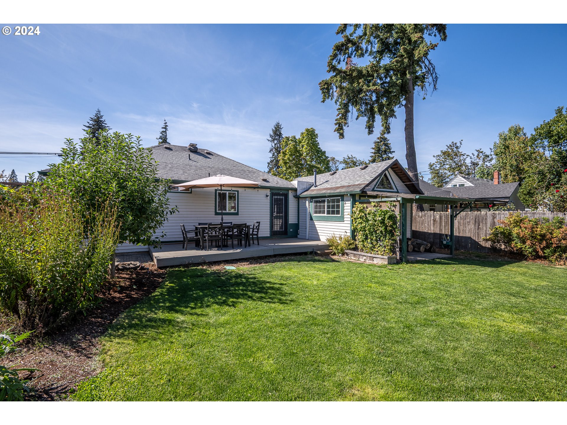 1039 4th Street Springfield, OR 97477 - Photo 18 of 24