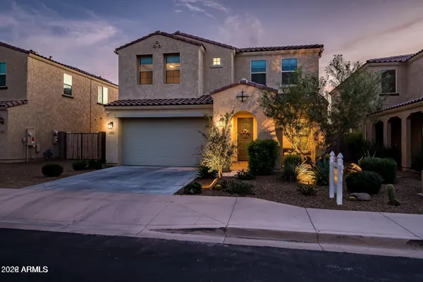 $3,595 | 517 Balao Drive, Phoenix, AZ 85085