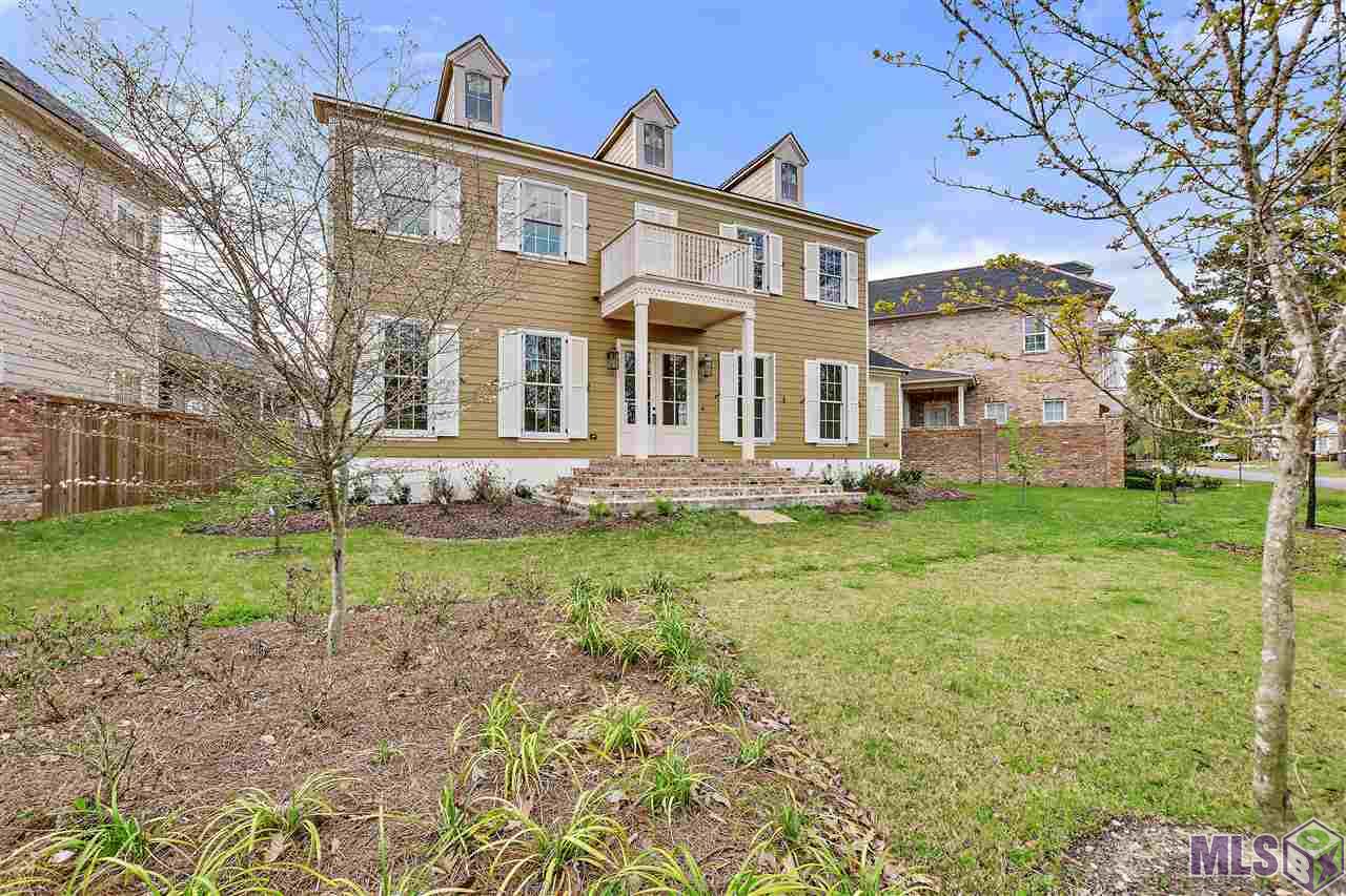 2039 Rue Venelle Baton Rouge, LA 70808 - Photo 1 of 28