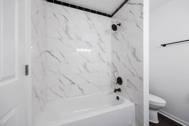 a bathroom with a bathtub