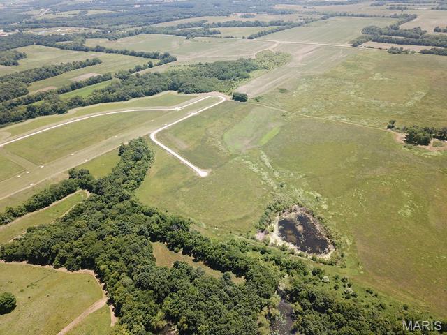 0 Billets Landing Perry, MO 63462 - Photo 1 of 32