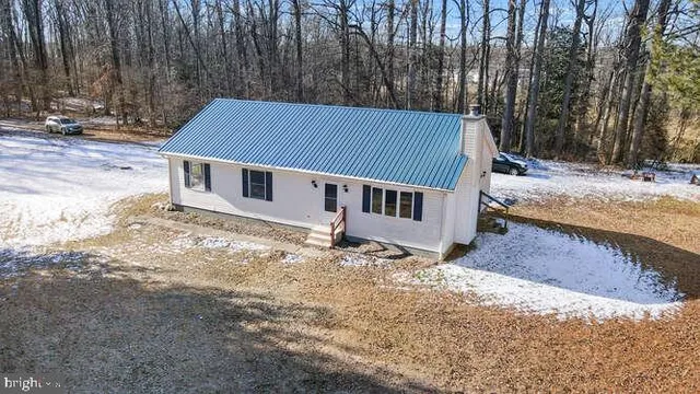 $350,000 | 285 Tuxedo Lane, Woodside, DE 19980