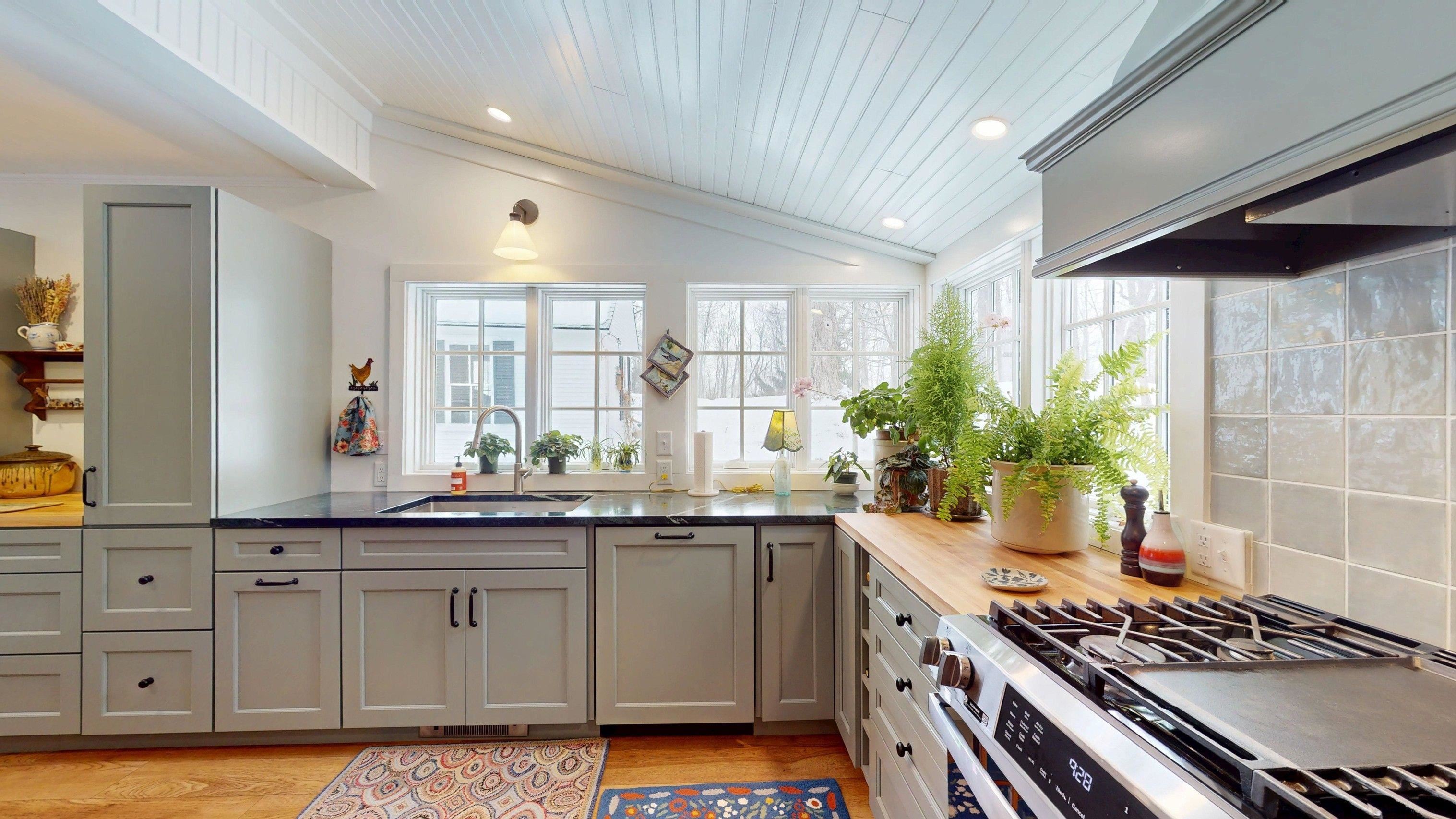 23 East Prospect Street Brandon, VT 05733 - Photo 8 of 45