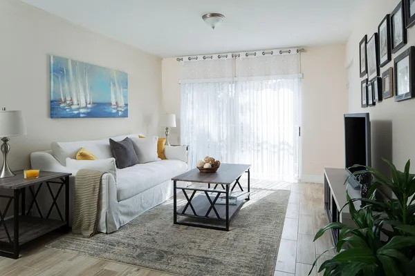 $2,605 | 13901 122nd Avenue, Unit 11107, Miami, FL 33186