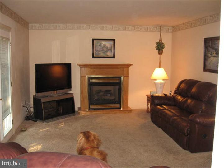 2 Spring Lake Court Sewell, NJ 08080 - Photo 7 of 19 Family Room