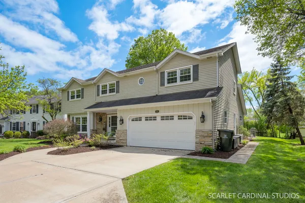 $900,000 | 620 Virginia Court, Naperville, IL 60540