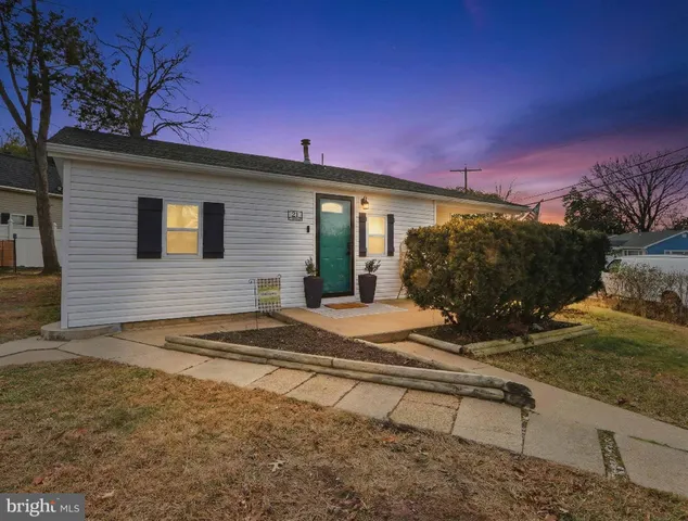 $310,000 | 21 Dogwood Drive, Middle River, MD 21220