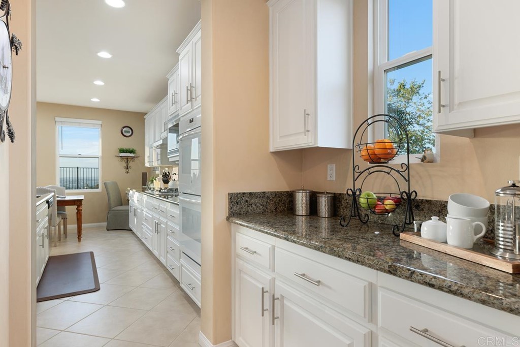 979 Canyon Heights San Marcos, CA 92078 - Photo 16 of 58